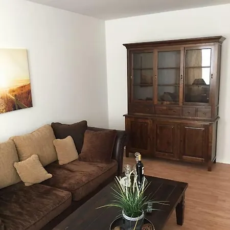 Jakimovski Apartment *